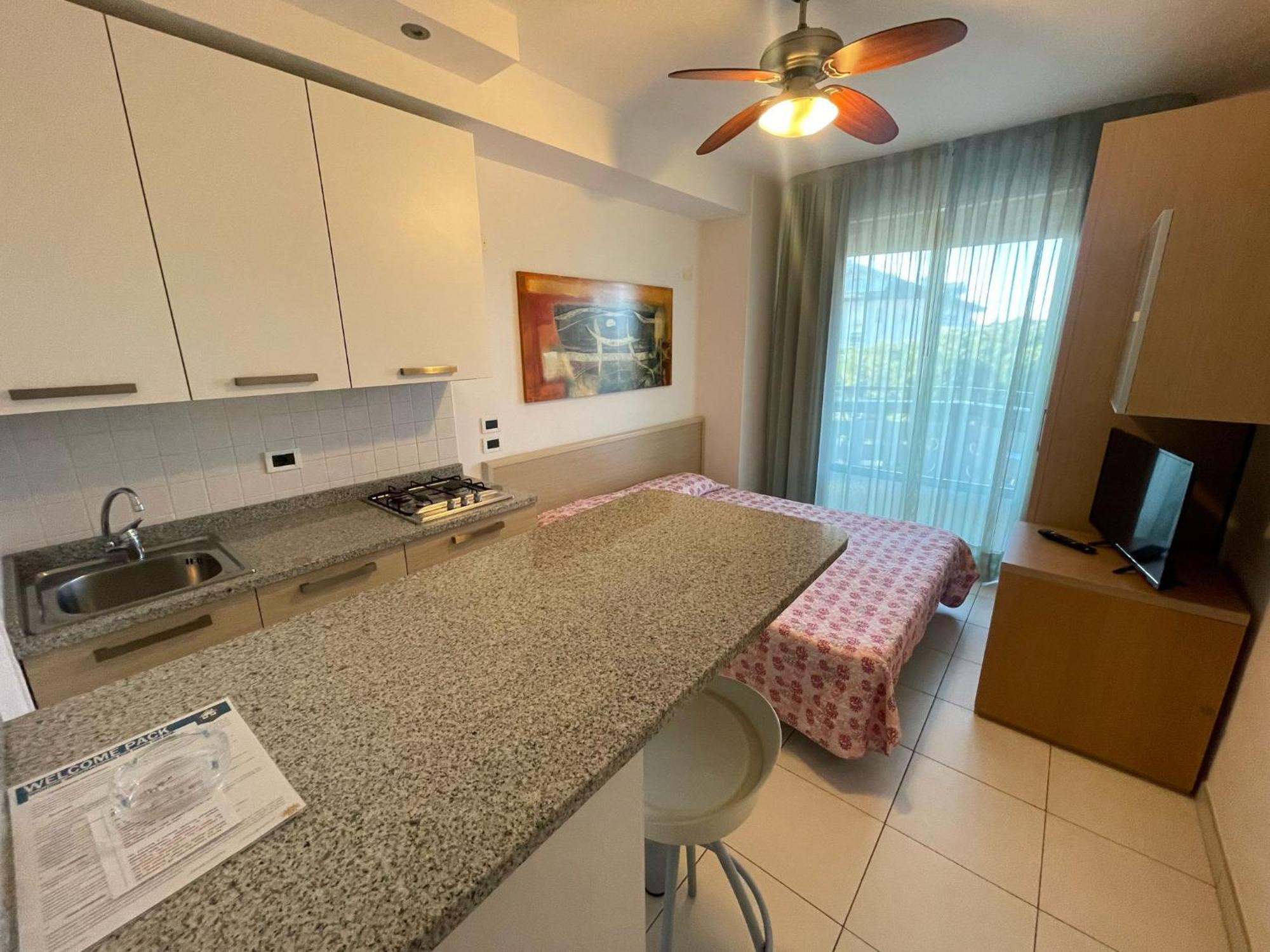 Residence Zenith Caorle Exterior foto